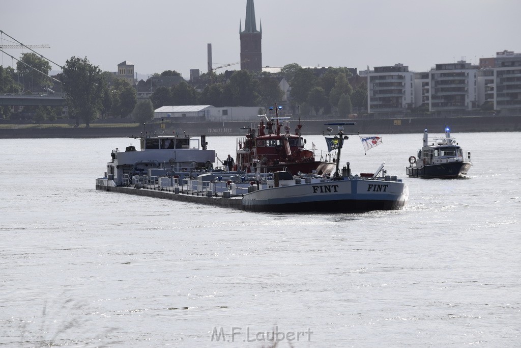 Schiff 1 Koeln in Hoehe der Koelner Zoobruecke P106.JPG - Miklos Laubert